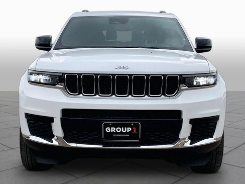 Used 2024 Jeep Grand Cherokee L Laredo RWD image 3