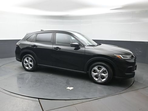 Certified 2024 Honda HR-V LX image 10