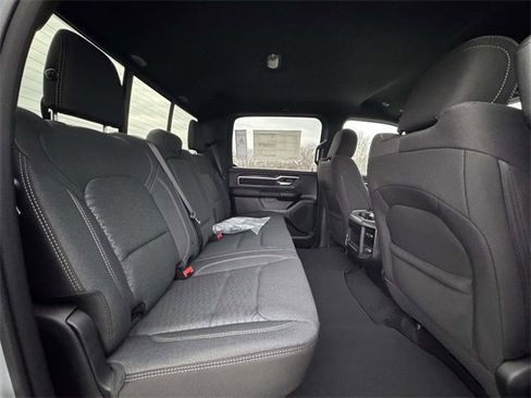 New 2026 RAM 1500 4x4 Crew Cab image 17