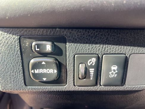 Used 2014 Toyota RAV4 Limited image 12