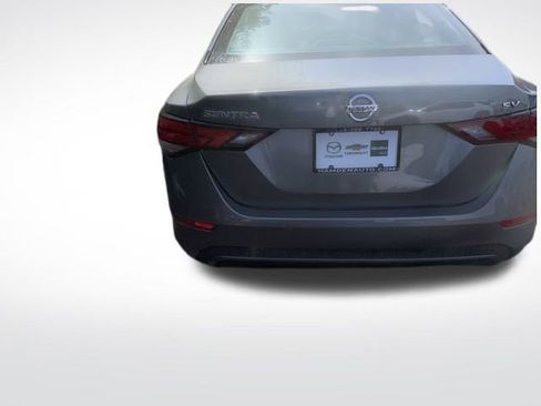 Used 2020 Nissan Sentra SV image 9