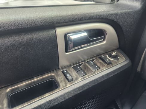 Used 2017 Ford Expedition Limited image 26