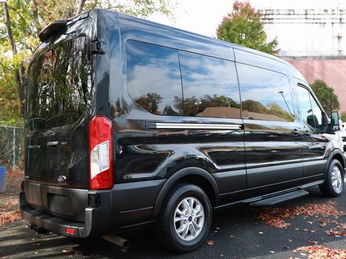 Used 2023 Ford Transit 350 XLT image 7