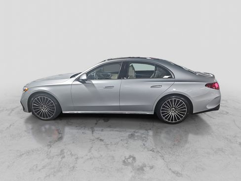 New 2026 Mercedes-Benz E 350 4MATIC Sedan image 8