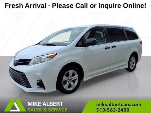 Used 2020 Toyota Sienna L FWD image 3