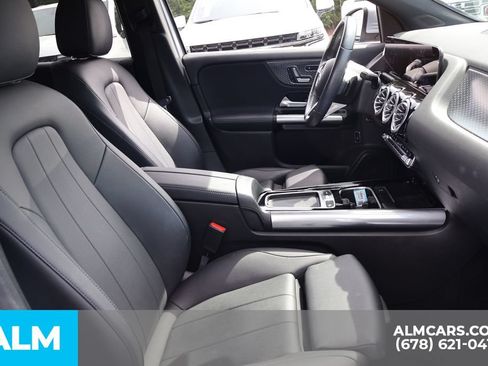 Used 2025 Mercedes-Benz GLA 250 image 27