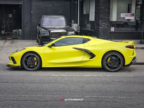 Used 2020 Chevrolet Corvette Stingray Premium Cpe w/ 3LT Preferred Equipment Group image 4