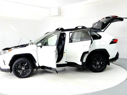 Used 2020 Toyota RAV4 XSE AWD/4WD image 10