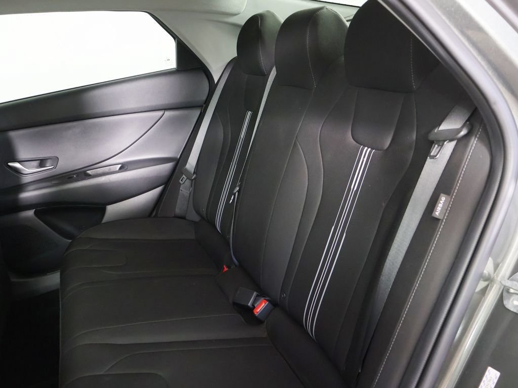 Used 2024 Hyundai Elantra SEL FWD image 26
