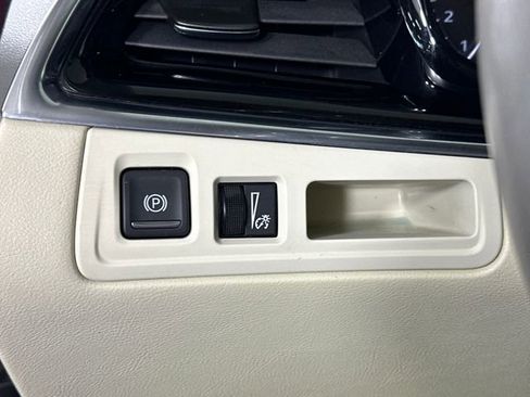 Used 2021 Cadillac XT6 Premium Luxury w/ LPO, Floor Liner Package image 19