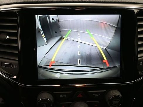Used 2021 Jeep Grand Cherokee Laredo X AWD/4WD image 11