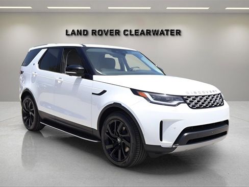 New 2025 Land Rover Discovery S image 7