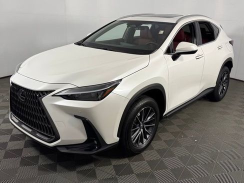 Used 2024 Lexus NX 250 FWD w/ Premium Package image 3