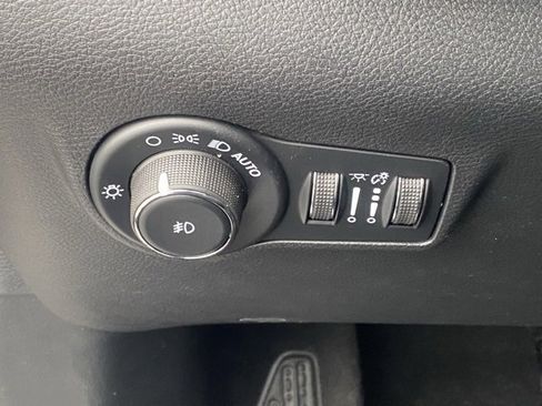 New 2026 Jeep Compass Limited image 26