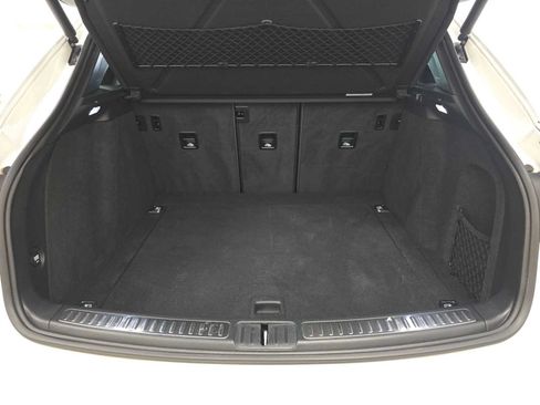 Used 2019 Porsche Macan S AWD/4WD image 31