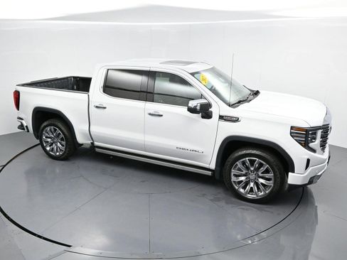 Used 2023 GMC Sierra 1500 Denali w/ Denali Reserve Package AWD/4WD image 42