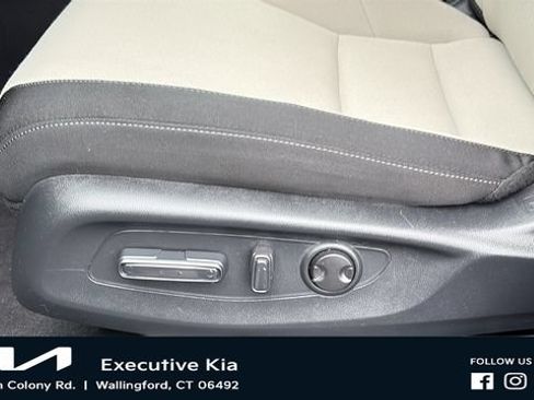 Used 2023 Honda CR-V EX image 10