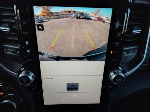 Used 2023 RAM 1500 Lone Star image 9