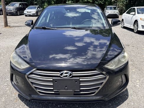 Used 2017 Hyundai Elantra Limited w/ Limited Tech Package 04 FWD image 14