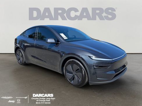 Used 2026 Tesla Model Y 2WD image 1