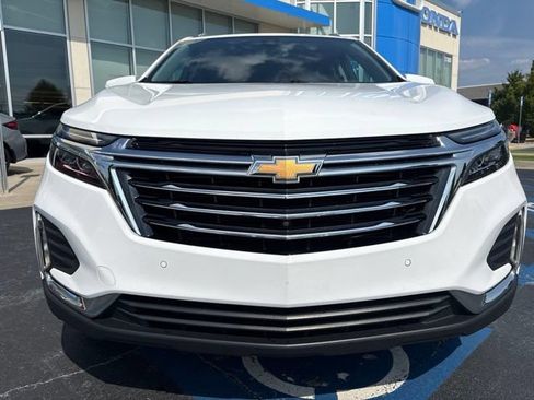 Used 2022 Chevrolet Equinox Premier FWD image 2