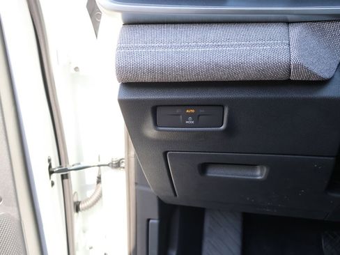 New 2025 Volkswagen Tiguan S image 35