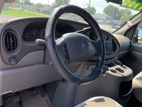 Used 2003 Ford E-250 and Econoline 250 Extended image 19