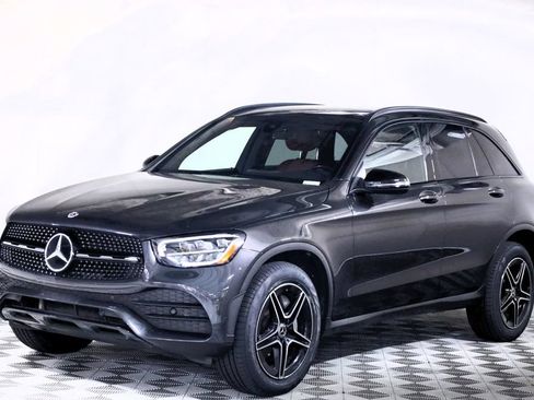 Used 2020 Mercedes-Benz GLC 300 4MATIC image 3