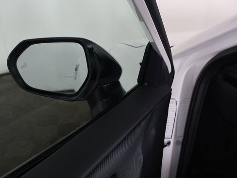 Used 2025 Toyota Camry SE FWD image 32