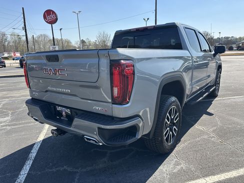 Used 2025 GMC Sierra 1500 AT4 w/ AT4 Premium Package image 8