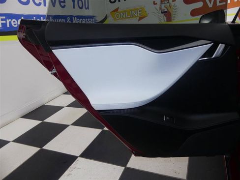 Used 2018 Tesla Model S 75D image 24