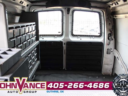 Used 2017 GMC Savana 2500 image 18