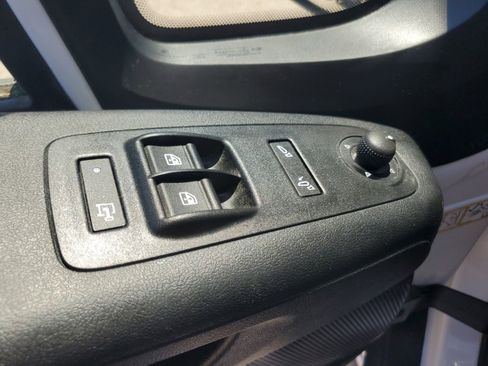 Used 2026 RAM ProMaster 2500 w/ Convenience Group FWD image 9