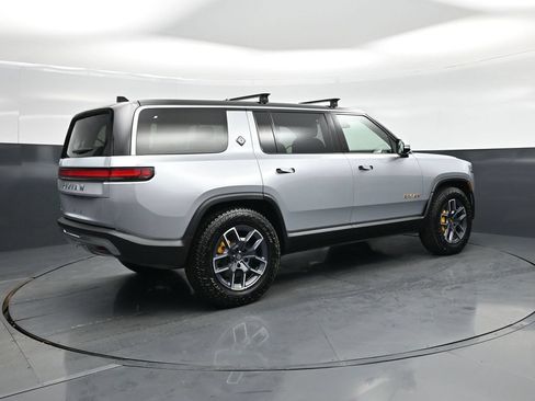 Used 2023 Rivian R1S Adventure Quad AWD/4WD image 28