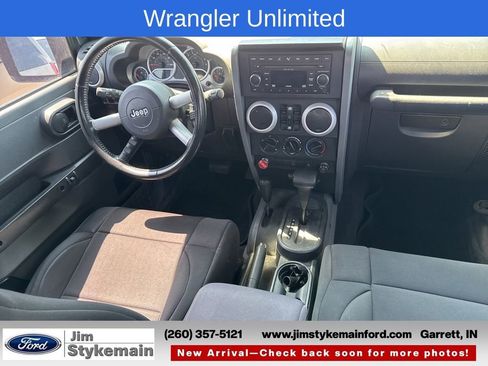 Used 2008 Jeep Wrangler Unlimited Sahara AWD/4WD image 10