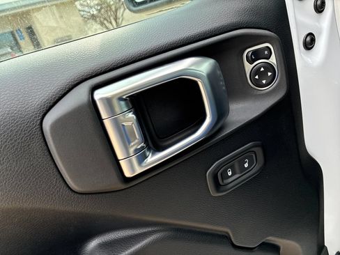 New 2026 Jeep Gladiator Sport AWD/4WD image 14