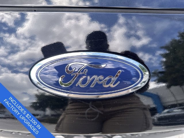 Used 2021 Ford Escape Titanium w/ Class II Trailer Tow Package AWD/4WD image 10