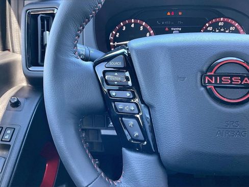 Used 2025 Nissan Frontier Pro-X w/ Pro Convenience Package image 10