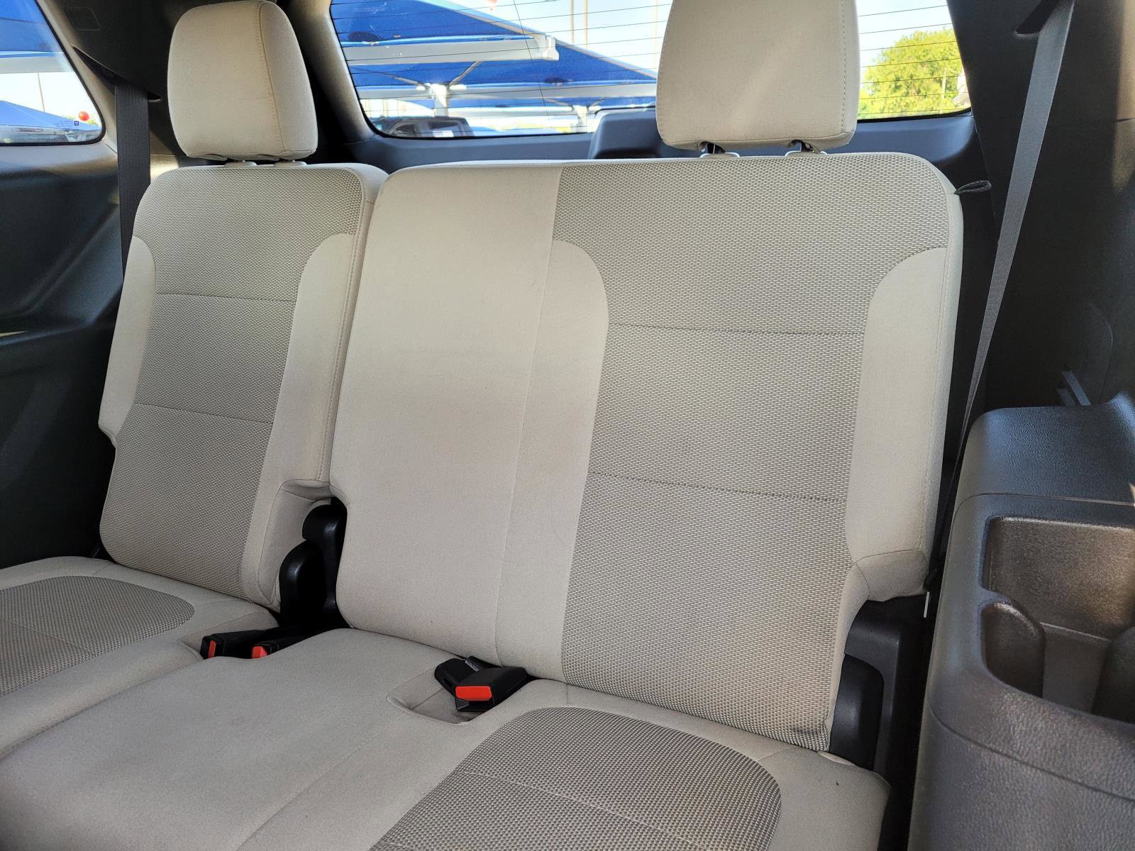 Used 2023 Chevrolet Traverse LS AWD/4WD image 4