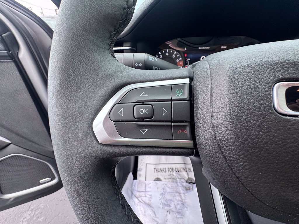 Used 2023 Jeep Compass Latitude w/ Sun and Sound Group AWD/4WD image 14