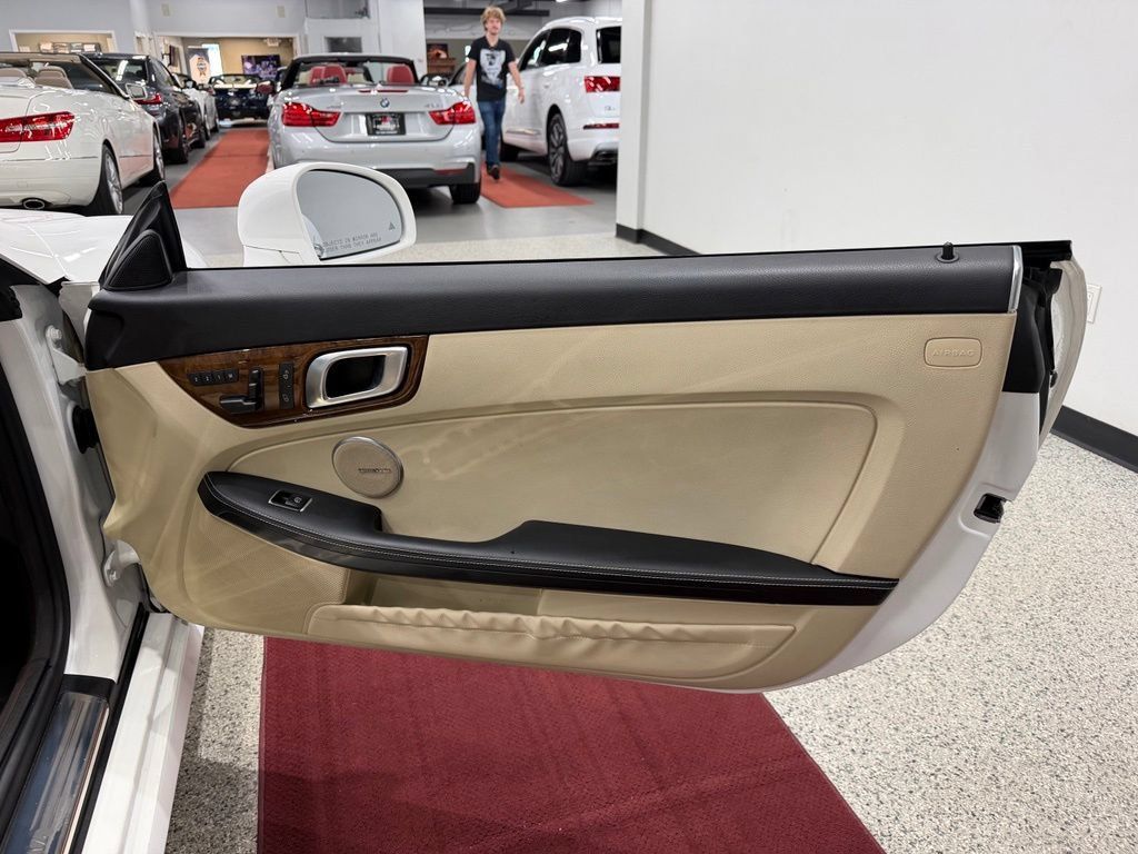 Used 2016 Mercedes-Benz SLK 350 image 25