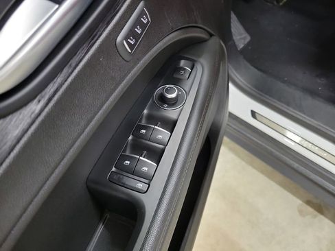 Used 2023 Alfa Romeo Stelvio Sprint image 21