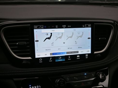 New 2026 Chrysler Pacifica Select FWD image 14