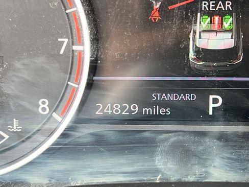 Used 2023 Nissan Rogue SL w/ SL Premium Package image 8