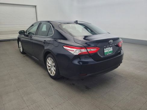 Used 2019 Toyota Camry LE FWD image 5