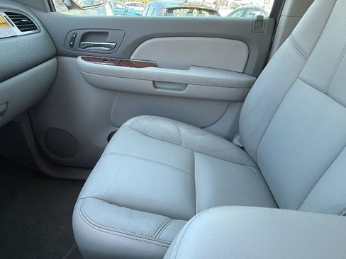 Used 2007 Chevrolet Silverado 1500 LTZ w/ Safety Package AWD/4WD image 24