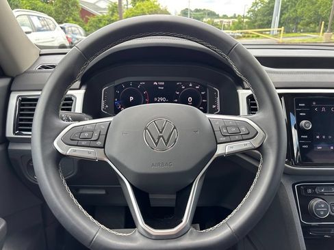 Certified 2023 Volkswagen Atlas SE FWD image 18