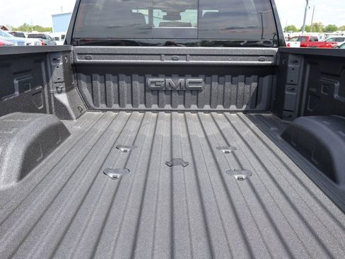 New 2026 GMC Sierra 3500 SLT w/ SLT Premium Package image 6