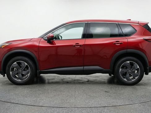 Used 2025 Nissan Rogue SV AWD/4WD image 5