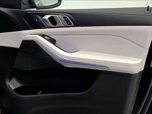 Certified 2023 BMW X7 xDrive40i image 23